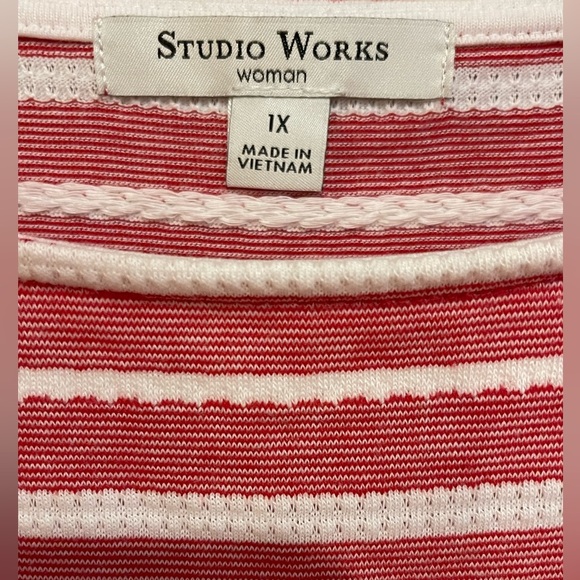 ❤️StudioWorks size 1X red/white 3/4 sleeve shirt. Soft & nice!! - Picture 3 of 4